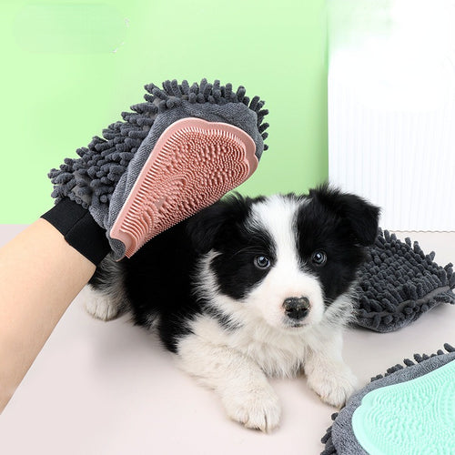 2-in-1 Pet Bathing and Grooming Brush