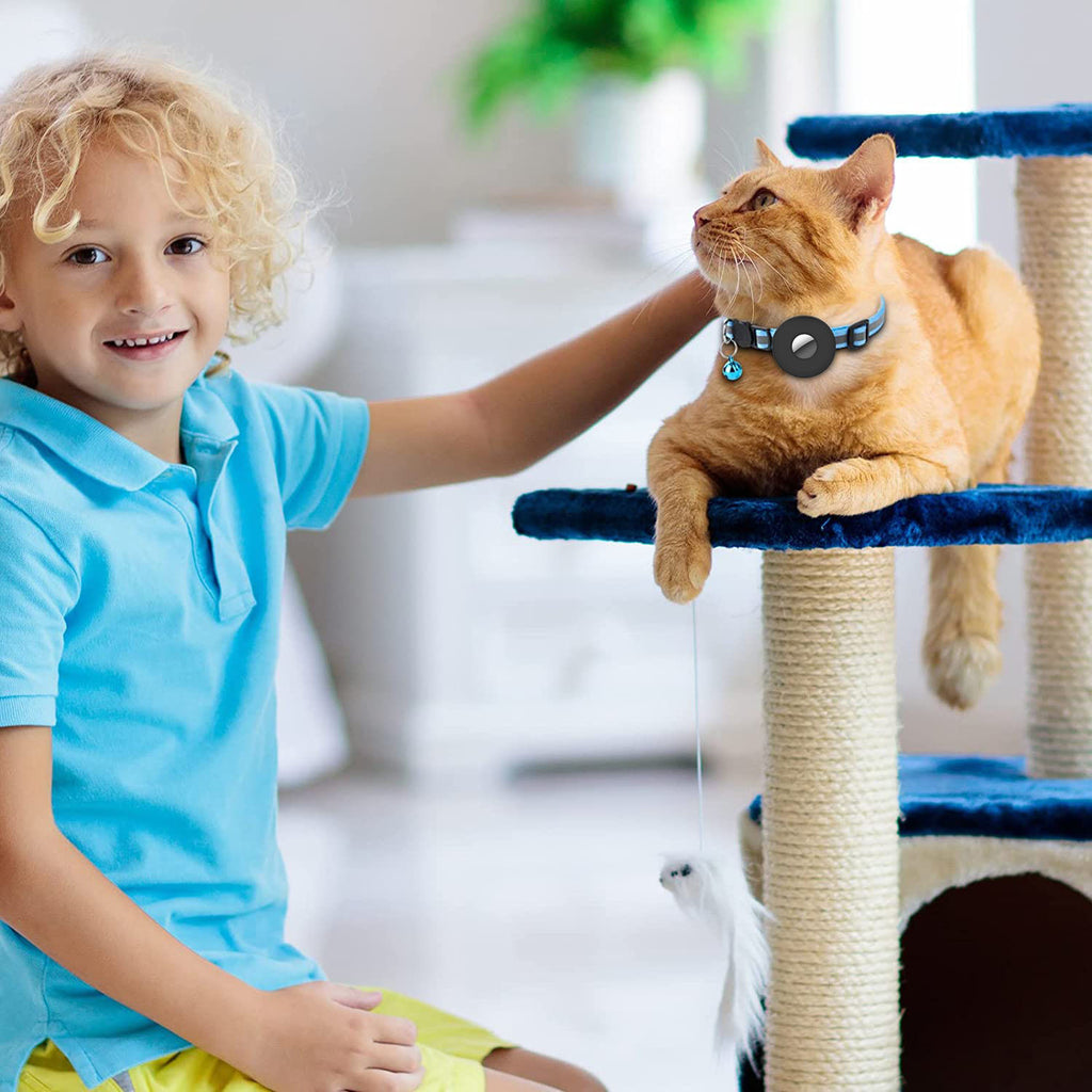 Dog and Cat Collar with Airtag and Reflective Strap