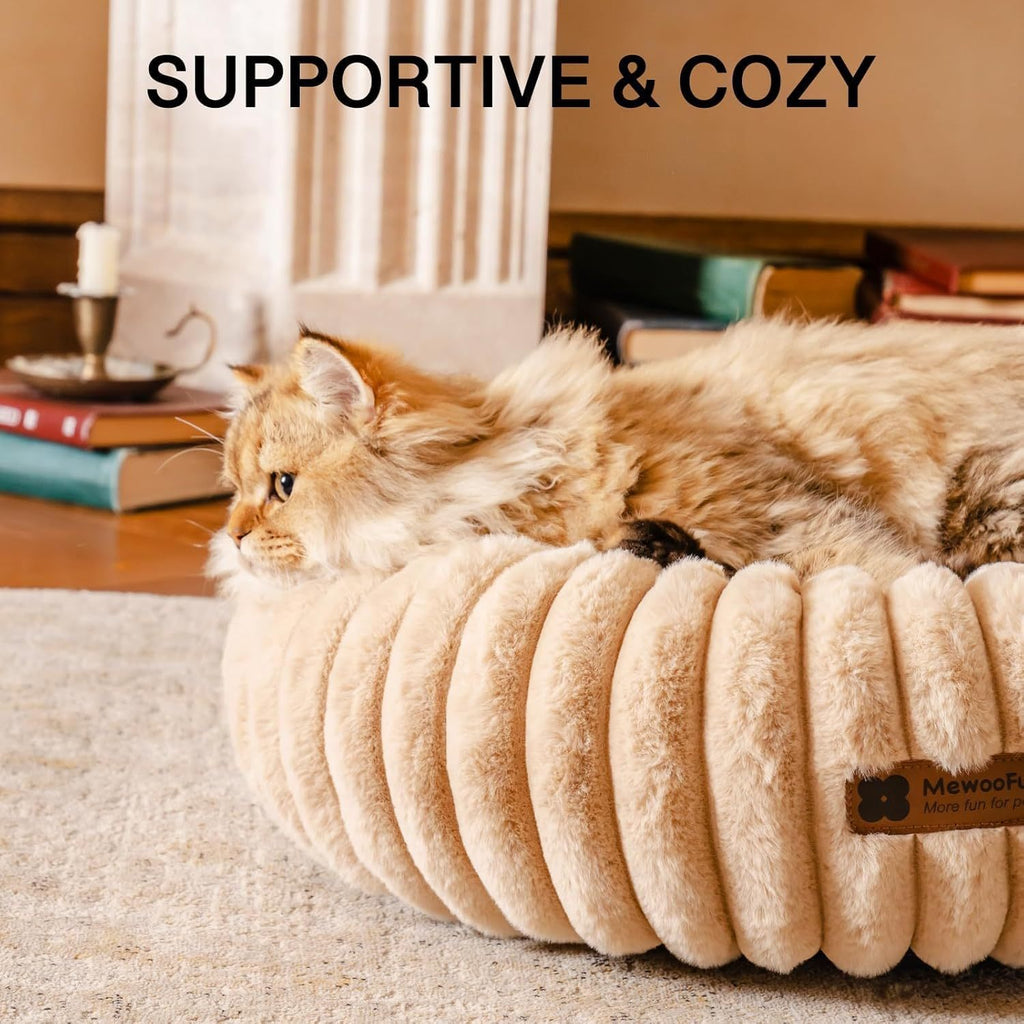 Round Calming Pet Bed for Cats and Small Dogs