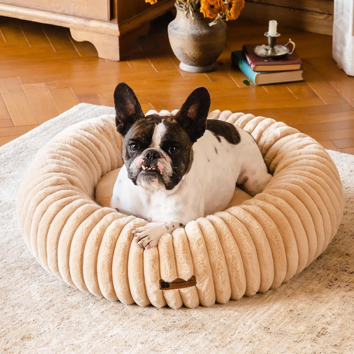MEWOOFUN Calming Dog Bed with Plush Comfort