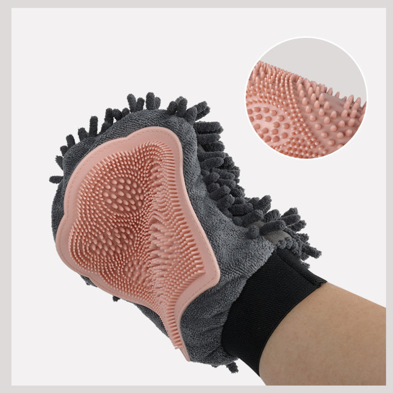 2-in-1 Pet Bathing and Grooming Brush