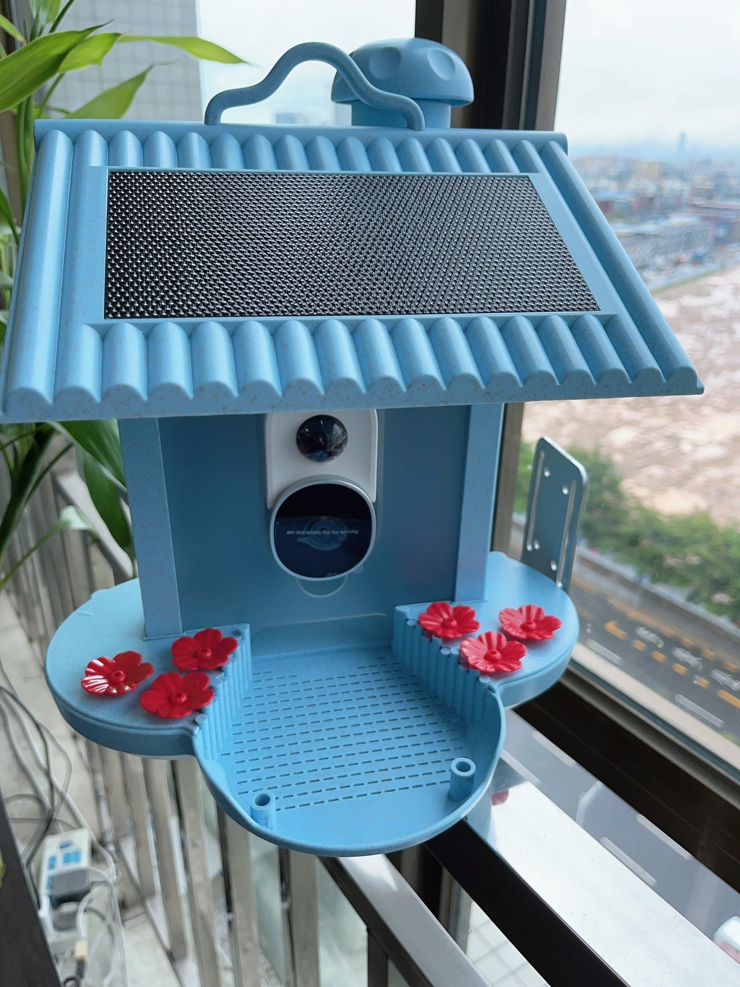 AI Bird Feeder with 160° Wide Angle Camera